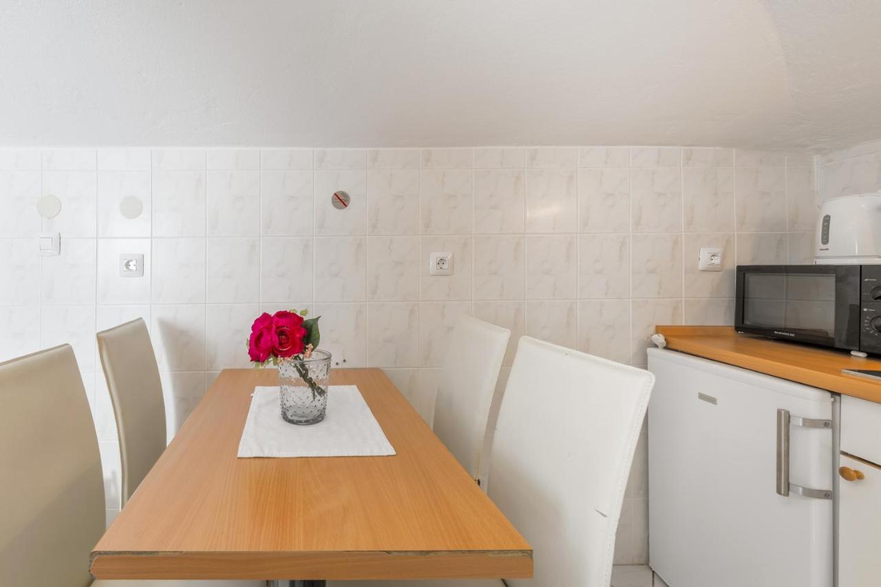 Apartments By The Sea Baska Voda, Makarska - 17570 Екстер'єр фото