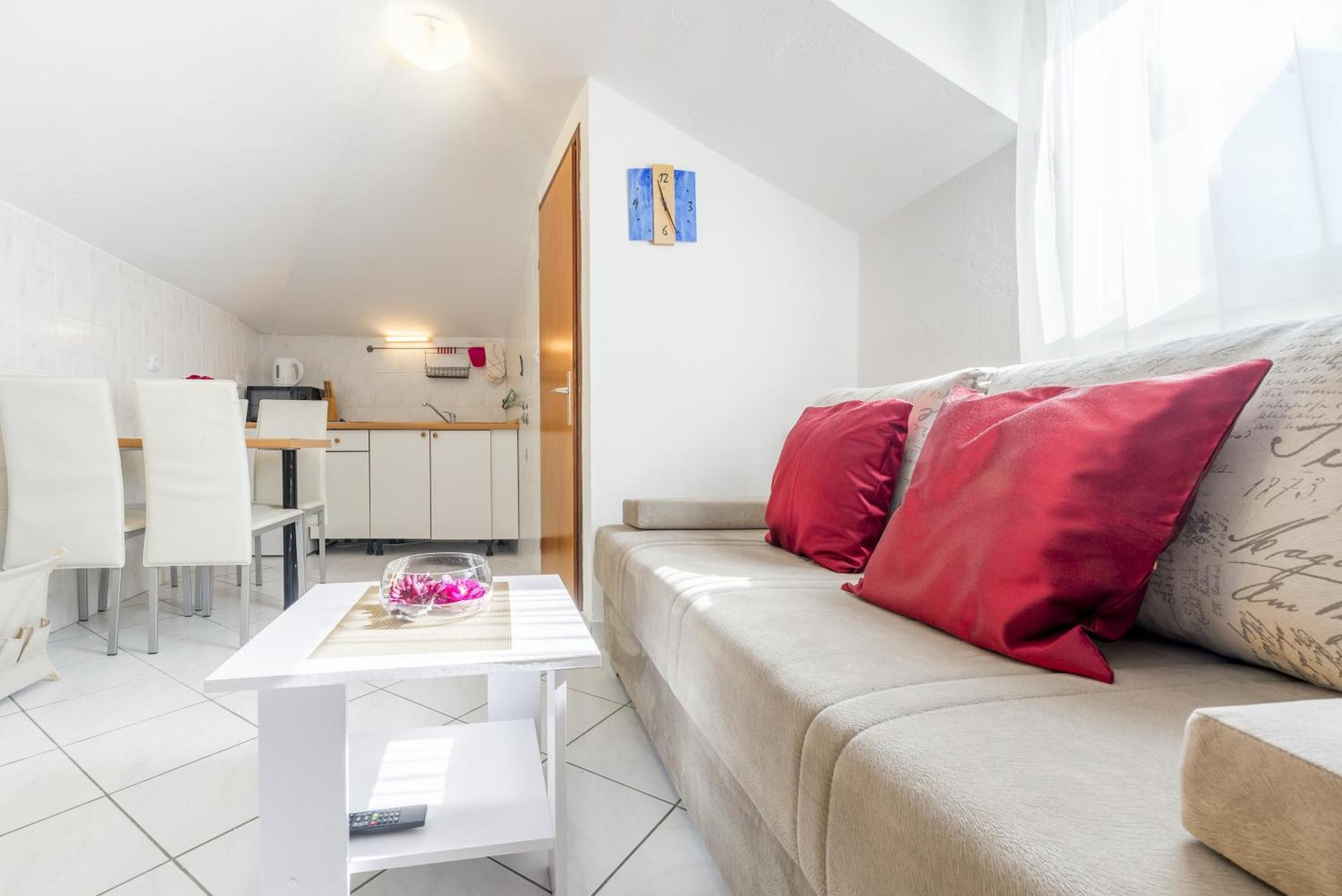 Apartments By The Sea Baska Voda, Makarska - 17570 Номер фото